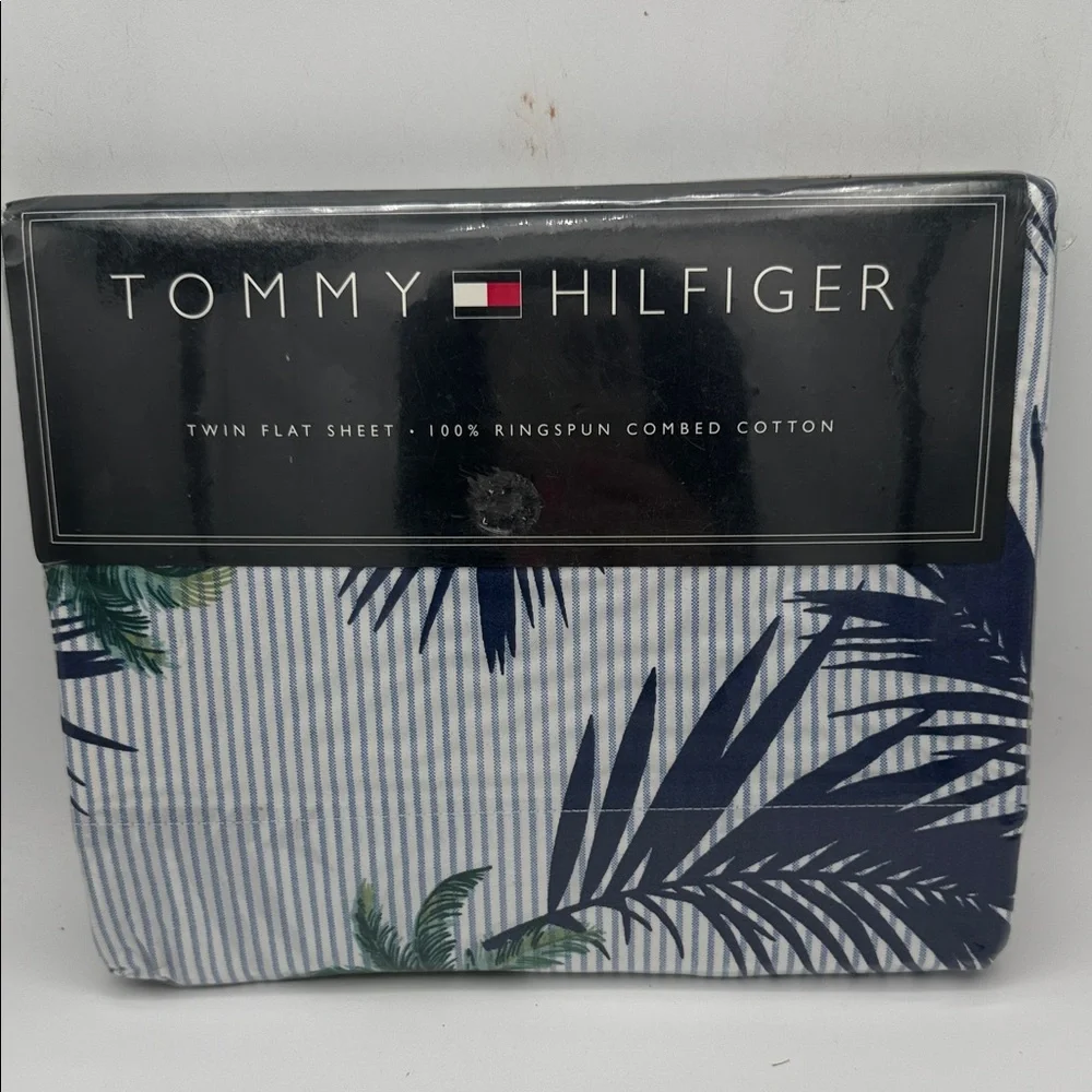 Tommy Hilfiger Striped Palm Print Coconut Grove Twin flat sheet 66x96” new